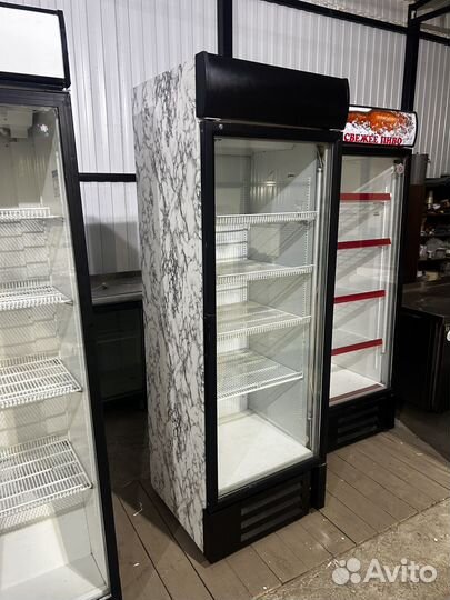 Холодильный шкаф