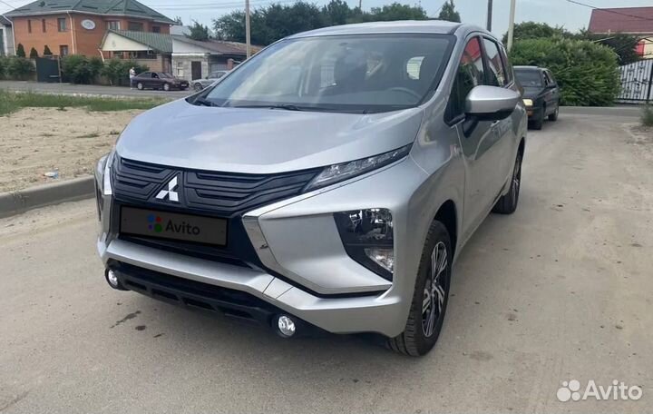 Mitsubishi Xpander 1.5 AT, 2021, 13 500 км