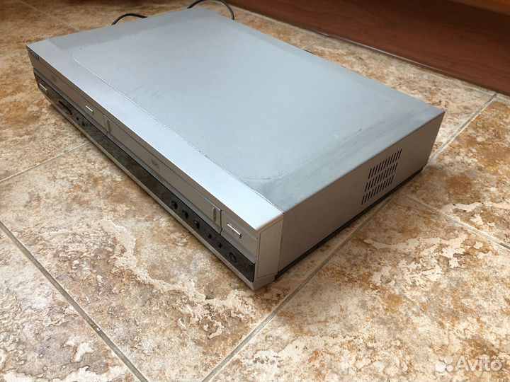 Видеомагнитофон Sony SLV-D970 P R