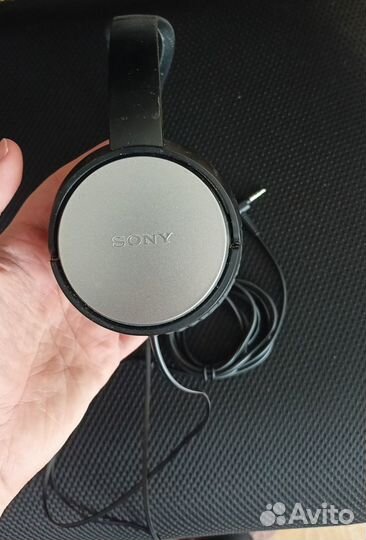 Наушники Sony MDR-XD150