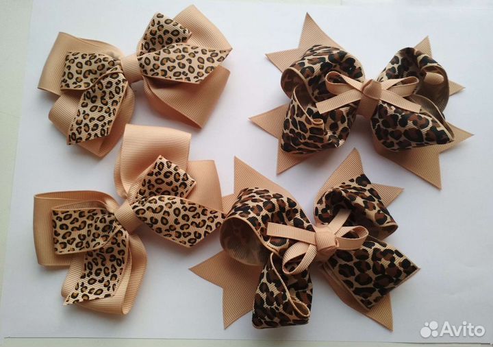 Бант для волос с леопардовым принтом на заколке