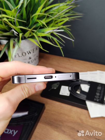 Samsung Galaxy S24, 8/128 ГБ