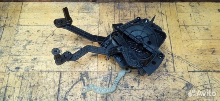 Механизм управления заслонками отопителя Bmw X3