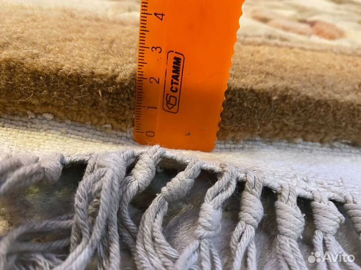 Ковер шерстяной новый