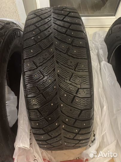 Michelin X-Ice North 4 195/65 R15