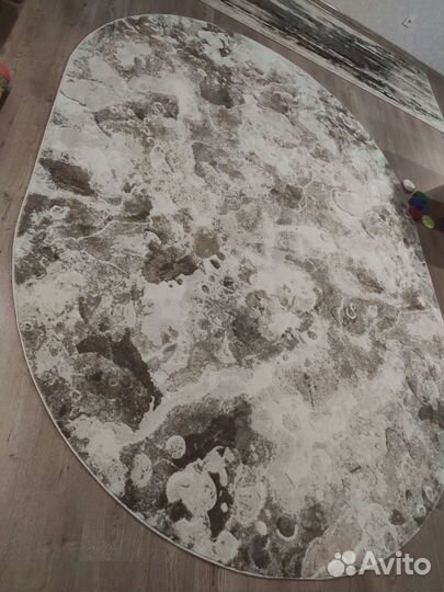 Ковер шерстяной новый