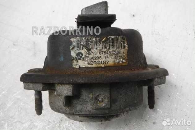 Подушка двигателя