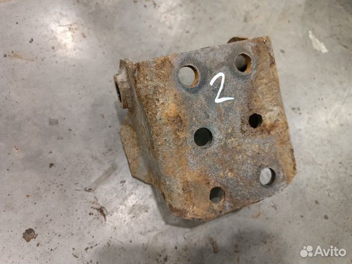 Кронштейн амортизатора верхний задний Man Tgx