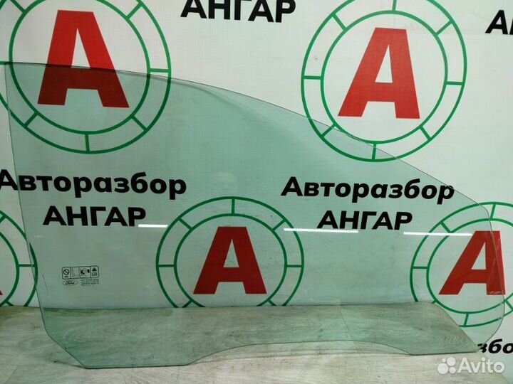 Стекло переднее правое Ford Focus CB4 hhda 2008