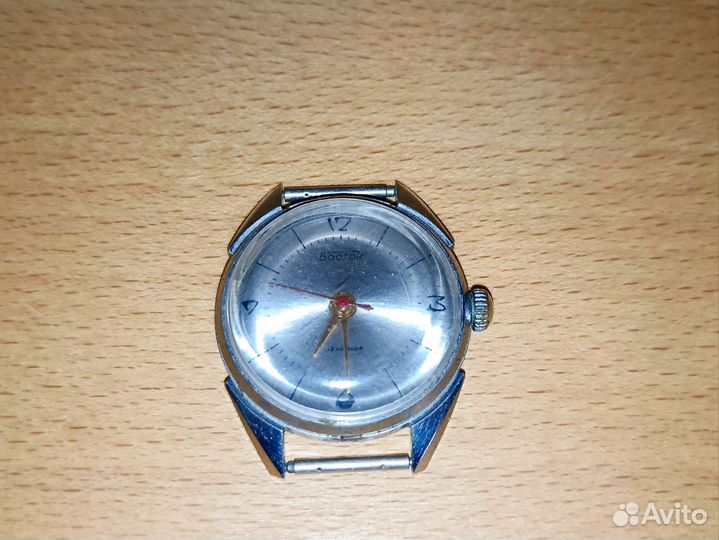 Часы Восток на запчасти. Цена за2 шт