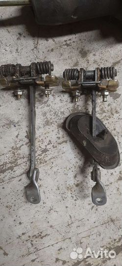 Ограничитель двери Рено сценик 99-03