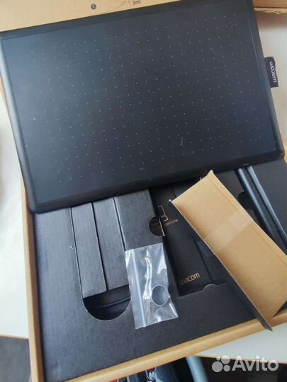 Графический планшет wacom one m