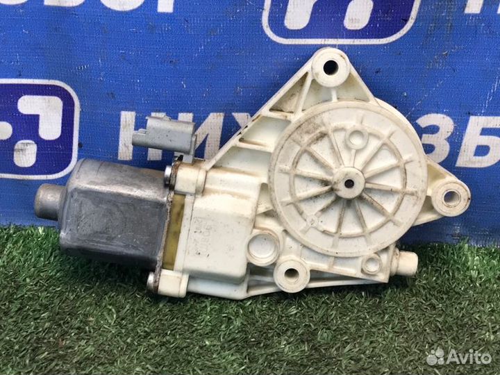 Моторчик стеклоподъемника задний правый Kia