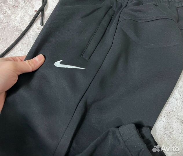 Спортивные костюмы Nike