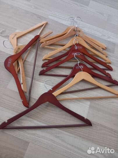 Вешалки плечики деревянные