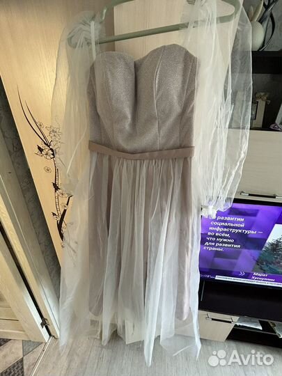 Платье праздничное