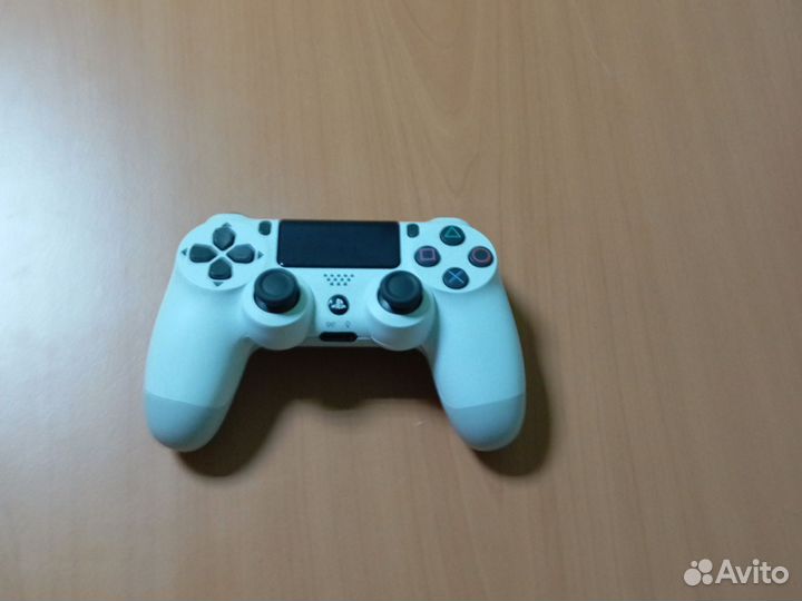 Джостик ps4