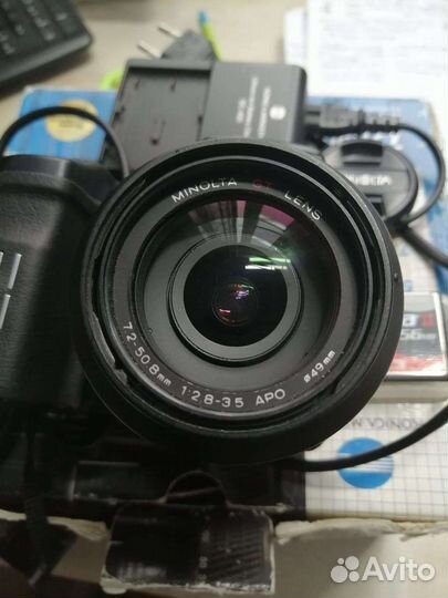 Цифровой фотоаппарат Minolta A1