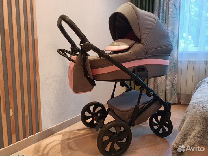 Коляска tutis zippy NEW 2в1 с автолюлькой