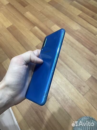 Samsung Galaxy A50, 4/64 ГБ