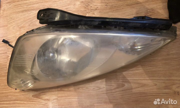 Фара на honda fit