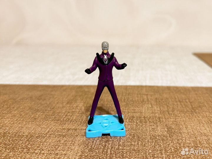 Фигурки леди баг и суперкот киндер