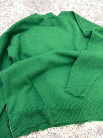 Свитер