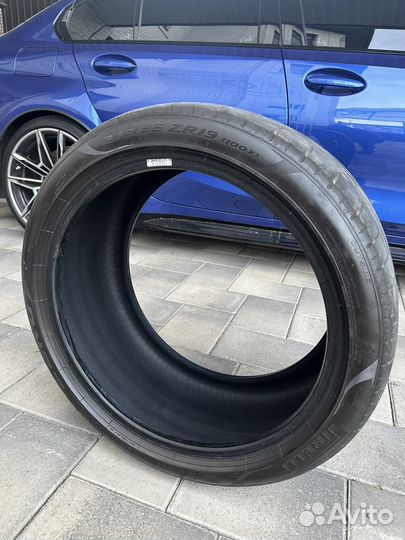 Pirelli P Zero 275/35 R19