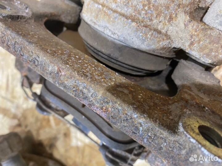 Суппорт тормозной Volvo S80 седан 2.9 2002