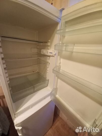 Холодильник бу отдам бесплатно