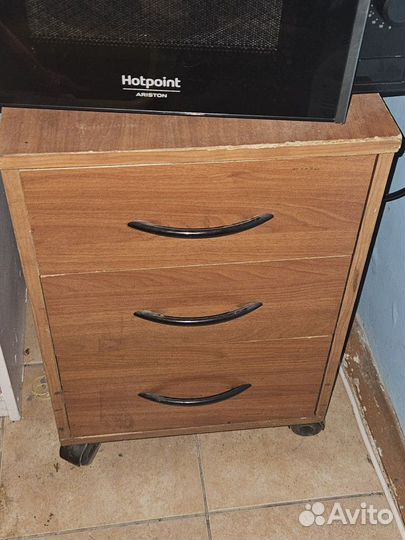 Тумба офисная с ящиками б/у