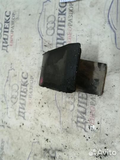 Шумоизоляция крыла VW Tiguan 2007-2011