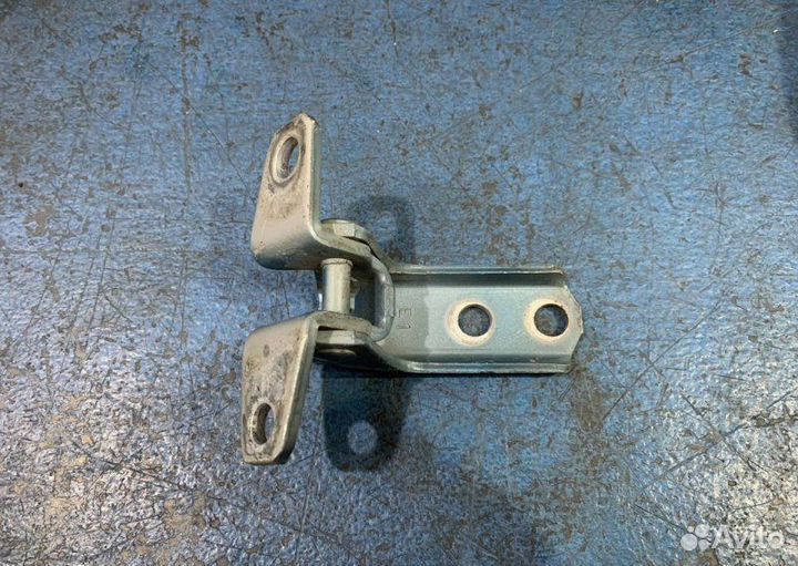 Петля двери Mitsubishi Asx GA