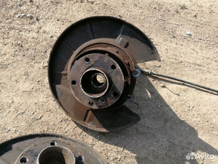 Цапфа, поворотный кулак задний BMW E53/X5 3.0l