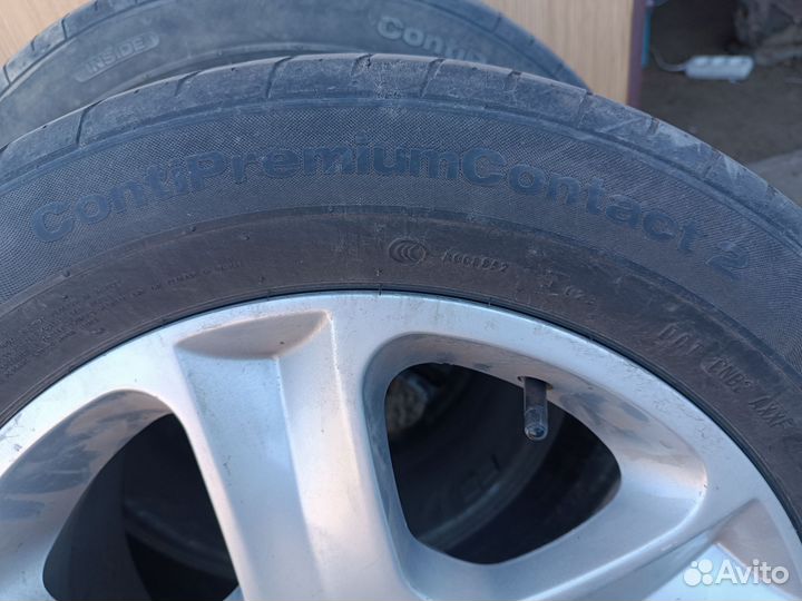 Continental ContiPremiumContact 2 215/55 R16