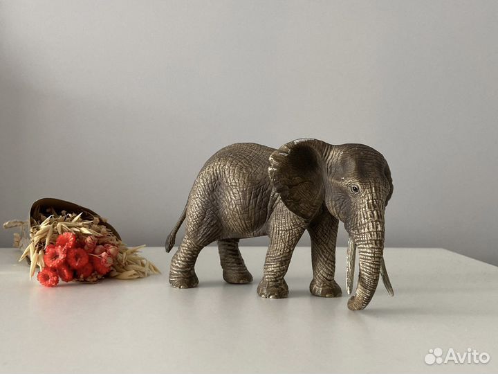 Фигурка африканский слон слониха schleich шляйх