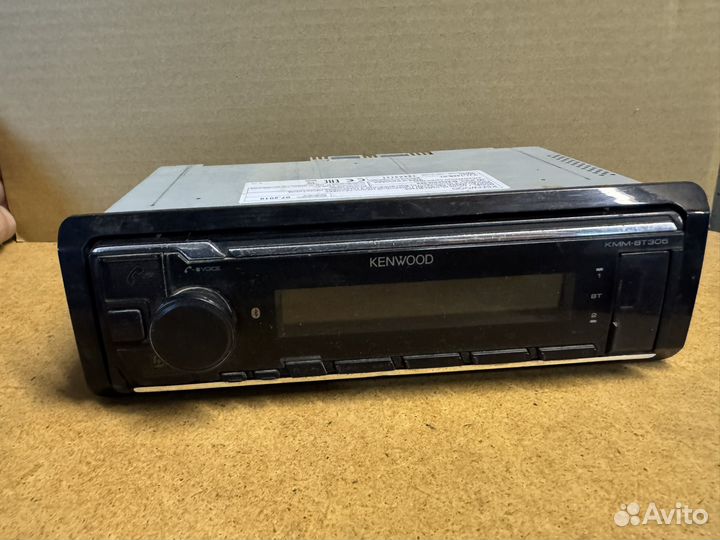 Авто магнитола kenwood 305 BT