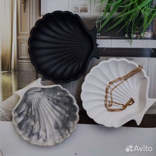 Гипсовые статуэтки, поднос, кашпо