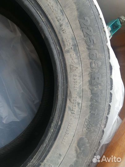 Continental ContiIceContact 4x4 225/65 R17