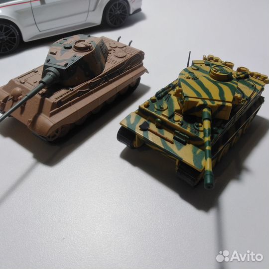Танки 1/72 2шт