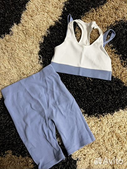 Костюм для фитнеса в рубчик befree