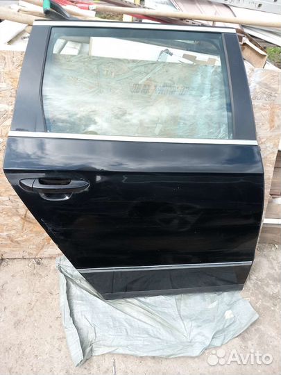 Дверь задняя правая passat Б6