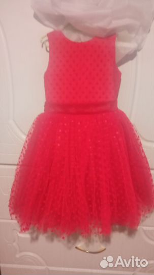 Нарядное платье для девочки 134 140