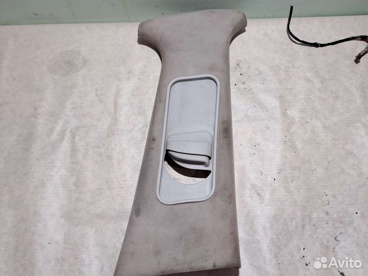 Накладка стойки внутренняя правая Passat B5