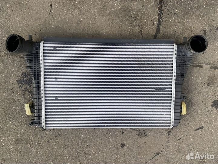 Радиатор интеркулера Volkswagen Passat b6 3cbzb 3C