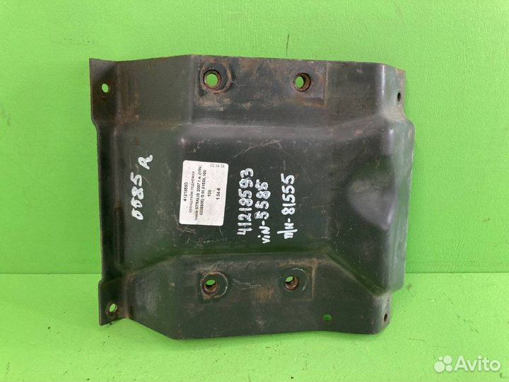 Кронштейн подножки iveco stralis