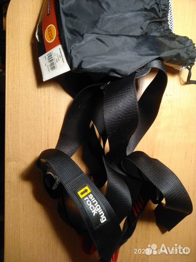 Обвязка альпинистская