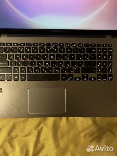 Ноутбук asus