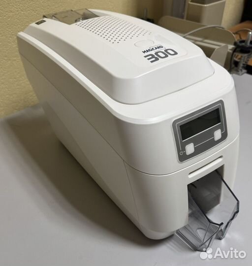 Принтер для пластиковых карт Magicard 300