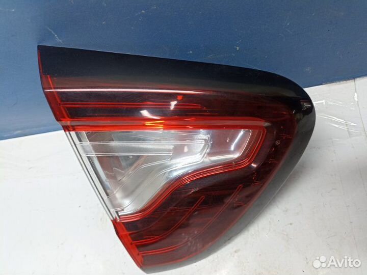 Фонарь внутренний левый Renault Kaptur RBA 2.0